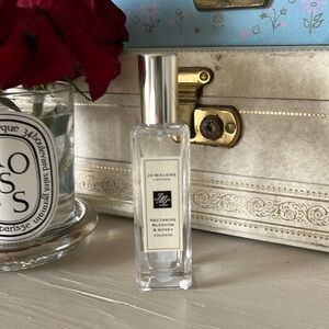Jo Malone Nectarine Blossom & Honey
